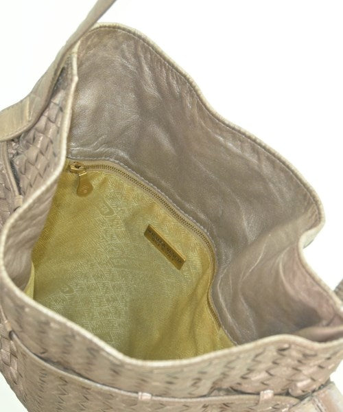 BOTTEGA VENETA กระเป๋าสะพาย