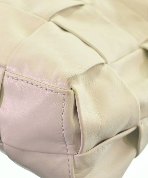 BOTTEGA VENETA กระเป๋าถือขนาดใหญ่