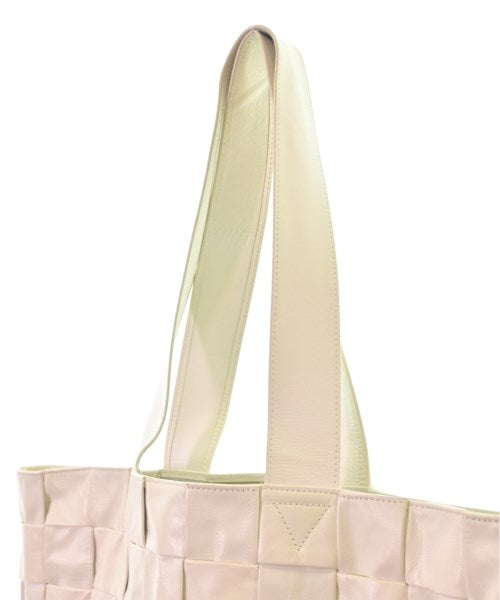 BOTTEGA VENETA กระเป๋าถือขนาดใหญ่
