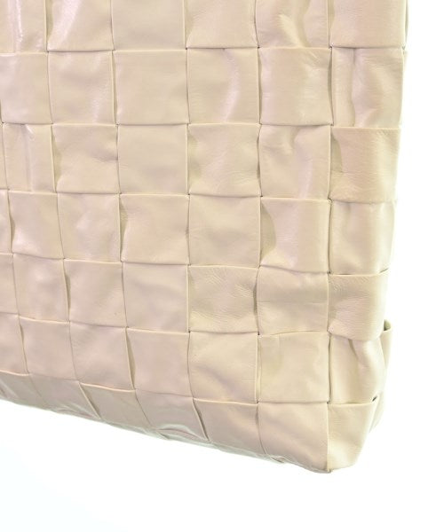 BOTTEGA VENETA กระเป๋าถือขนาดใหญ่