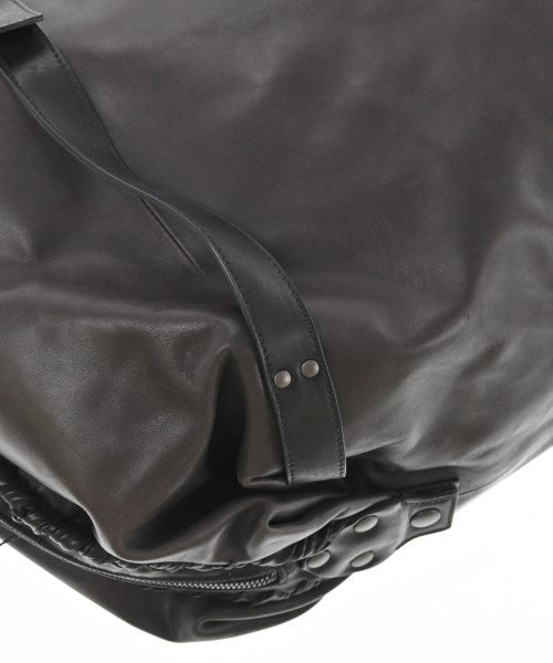 BOTTEGA VENETA กระเป๋าใส่อุปกรณ์ขนาดใหญ่