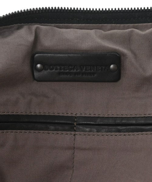 BOTTEGA VENETA กระเป๋าใส่อุปกรณ์ขนาดใหญ่