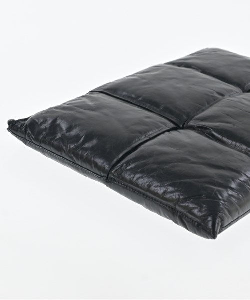 BOTTEGA VENETA คลัตช์