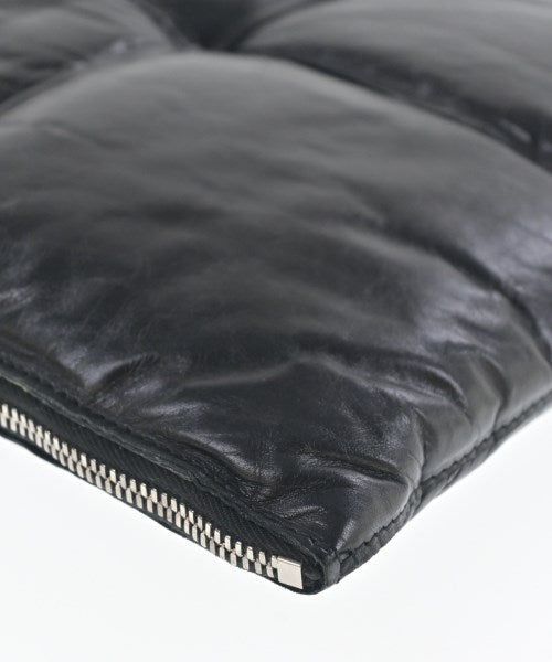 BOTTEGA VENETA คลัตช์