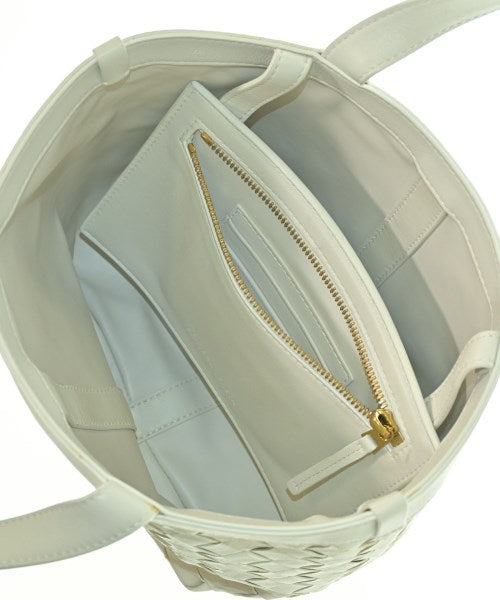 BOTTEGA VENETA กระเป๋าถือขนาดใหญ่