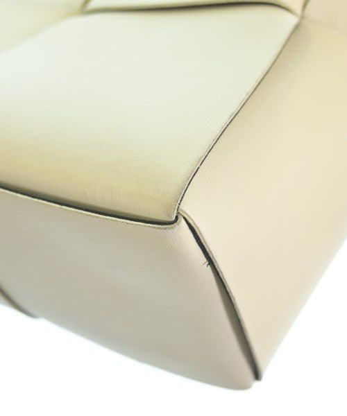 BOTTEGA VENETA กระเป๋าถือขนาดใหญ่