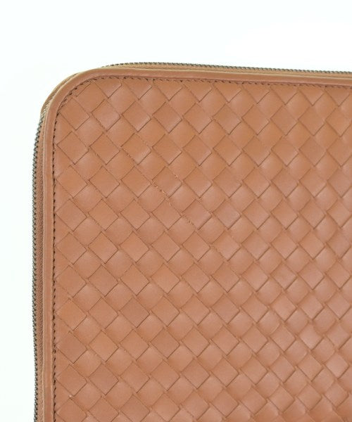 BOTTEGA VENETA คลัตช์