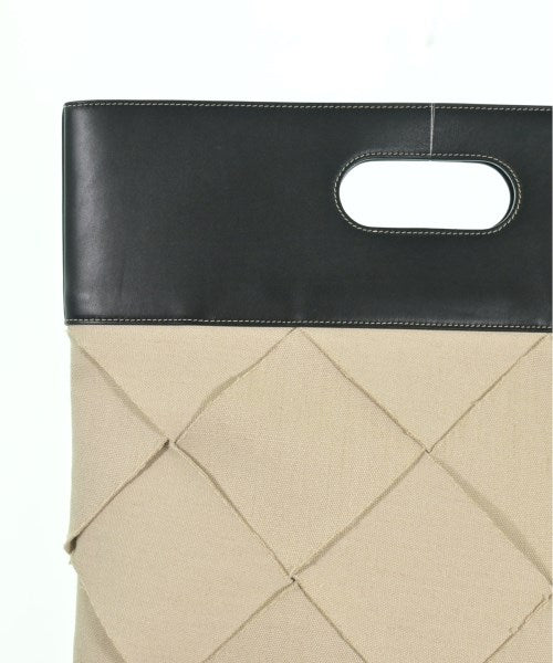 BOTTEGA VENETA กระเป๋าถือขนาดใหญ่