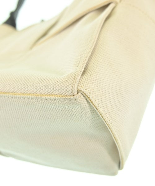 BOTTEGA VENETA กระเป๋าถือขนาดใหญ่