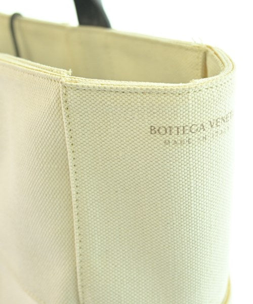 BOTTEGA VENETA กระเป๋าถือขนาดใหญ่