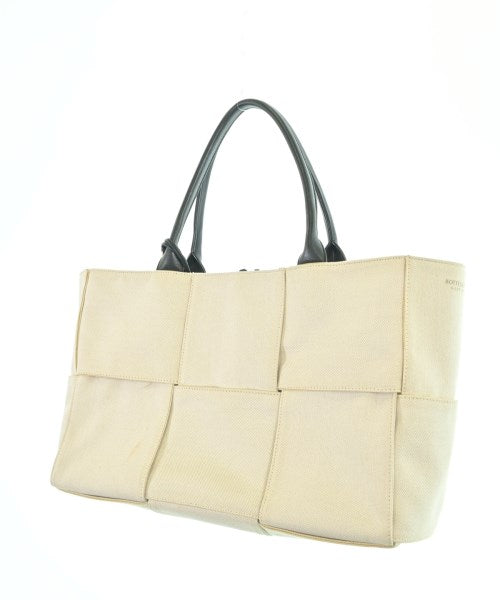 BOTTEGA VENETA กระเป๋าถือขนาดใหญ่