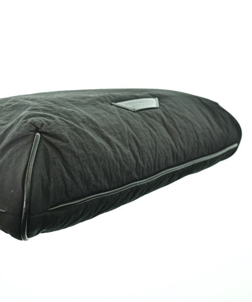 BOTTEGA VENETA คลัตช์