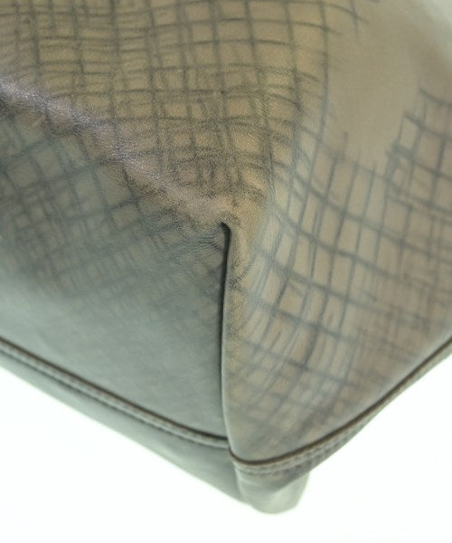 BOTTEGA VENETA กระเป๋าถือขนาดใหญ่