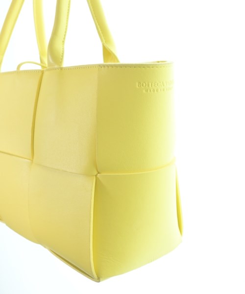 BOTTEGA VENETA กระเป๋าถือขนาดใหญ่