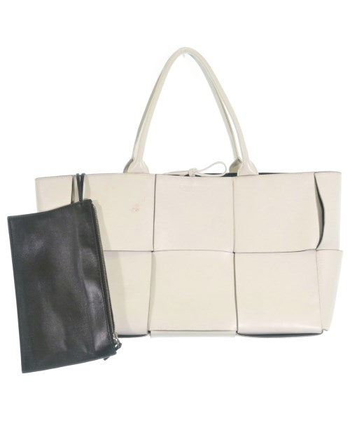 BOTTEGA VENETA กระเป๋าถือขนาดใหญ่