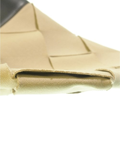BOTTEGA VENETA กระเป๋าถือขนาดใหญ่