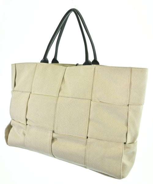 BOTTEGA VENETA กระเป๋าถือขนาดใหญ่