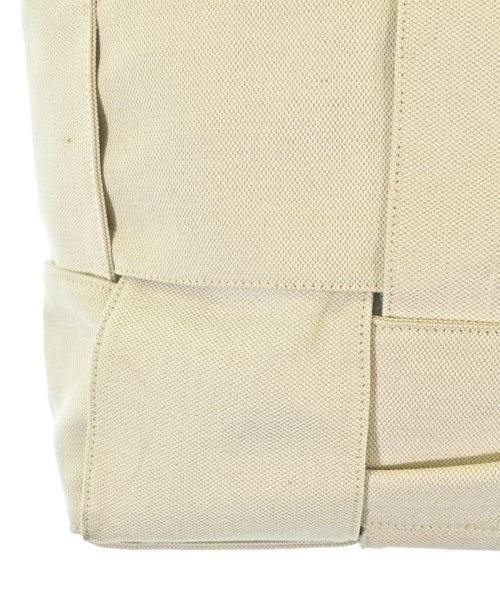 BOTTEGA VENETA กระเป๋าถือขนาดใหญ่
