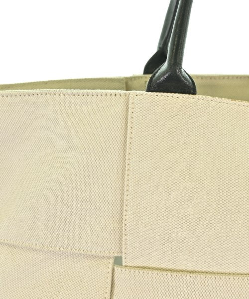 BOTTEGA VENETA กระเป๋าถือขนาดใหญ่