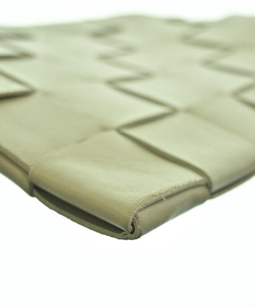 BOTTEGA VENETA คลัตช์