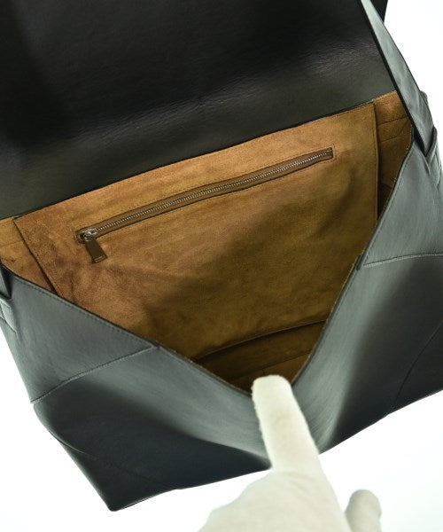 BOTTEGA VENETA กระเป๋าสะพายข้าง
