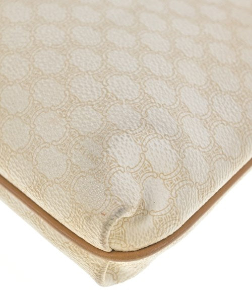 CELINE คลัตช์