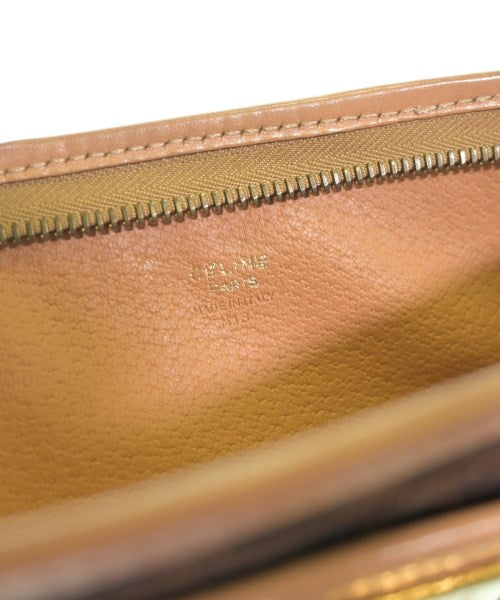 CELINE คลัตช์