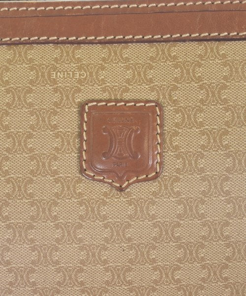 CELINE คลัตช์