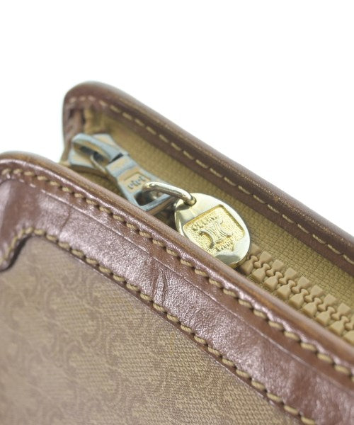 CELINE คลัตช์