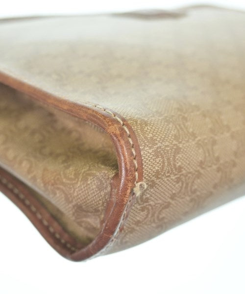 CELINE คลัตช์