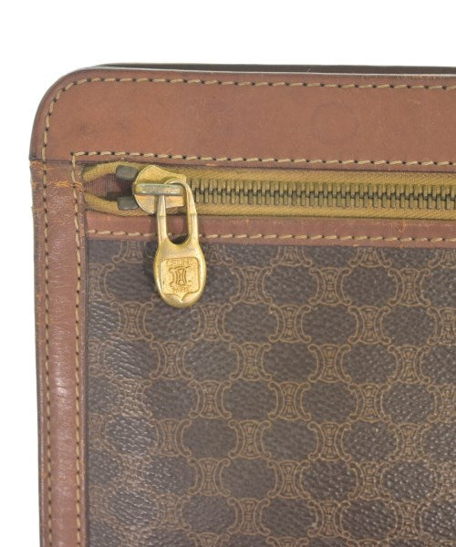 CELINE คลัตช์