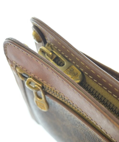 CELINE คลัตช์