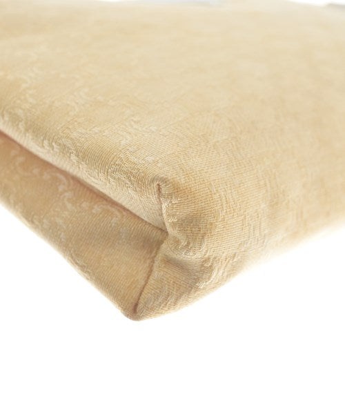 CELINE คลัตช์