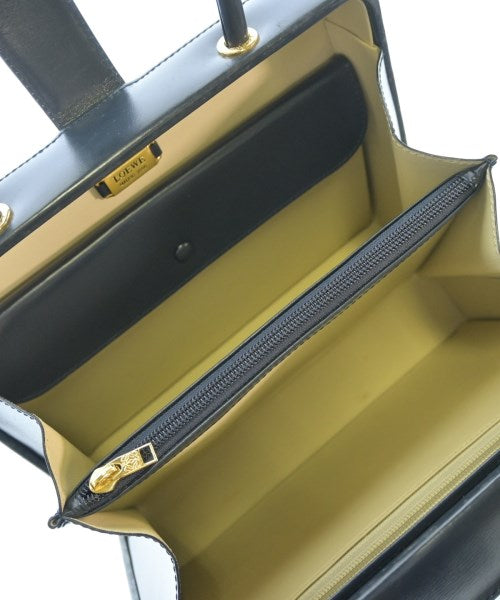 LOEWE กระเป๋าถือ