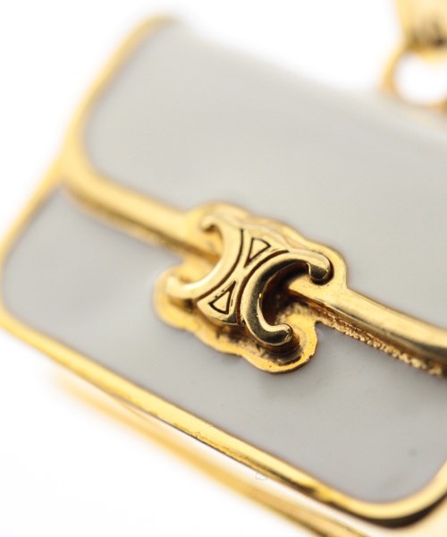 CELINE เครื่องประดับบนกระเป๋า