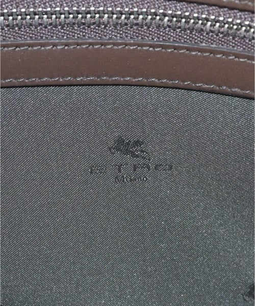 ETRO คลัตช์