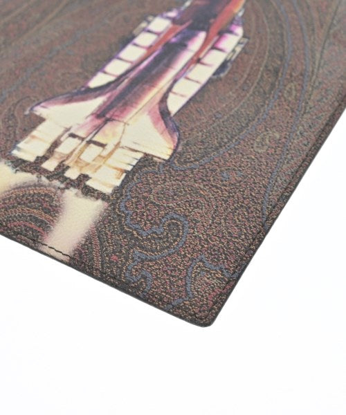 ETRO คลัตช์