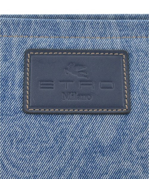 ETRO คลัตช์
