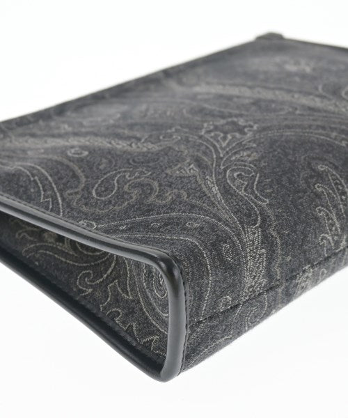 ETRO คลัตช์