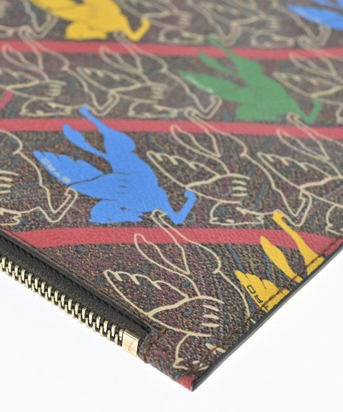 ETRO คลัตช์