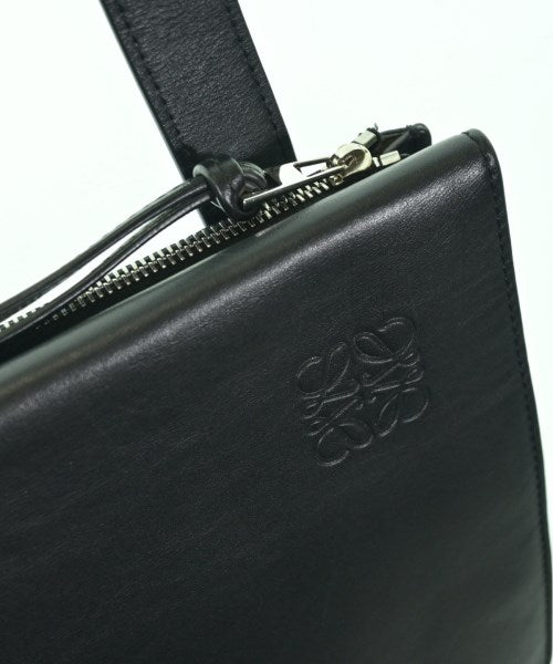 LOEWE กระเป๋าสะพาย