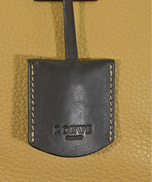 LOEWE กระเป๋าใส่อุปกรณ์ขนาดใหญ่