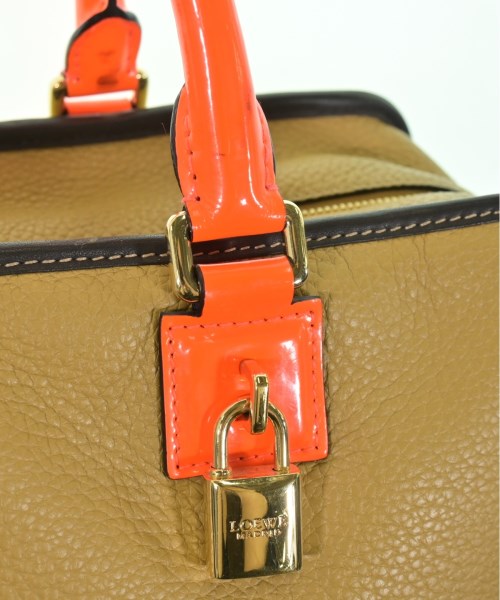 LOEWE กระเป๋าใส่อุปกรณ์ขนาดใหญ่