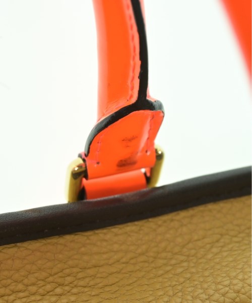 LOEWE กระเป๋าใส่อุปกรณ์ขนาดใหญ่