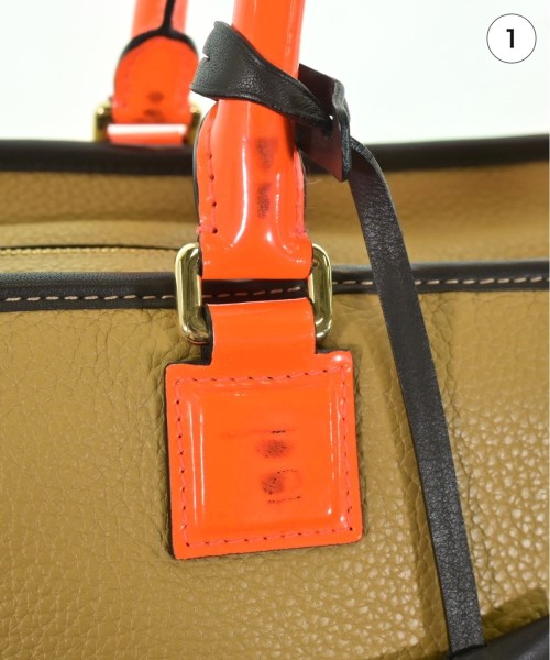 LOEWE กระเป๋าใส่อุปกรณ์ขนาดใหญ่