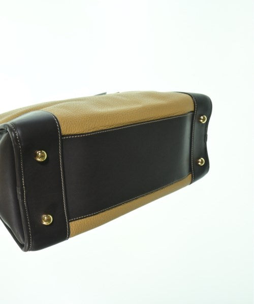 LOEWE กระเป๋าใส่อุปกรณ์ขนาดใหญ่