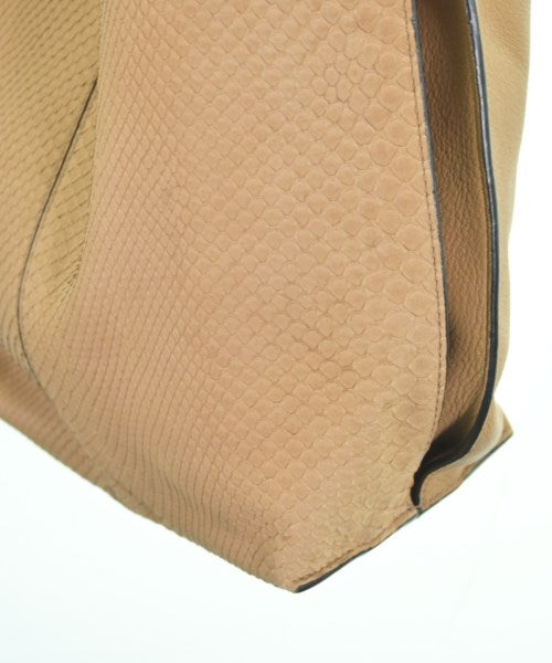 LOEWE กระเป๋าถือขนาดใหญ่