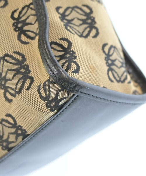 LOEWE กระเป๋าถือขนาดใหญ่