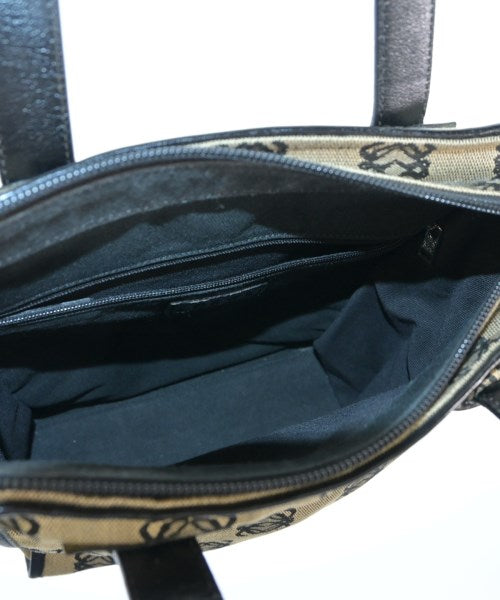 LOEWE กระเป๋าถือขนาดใหญ่