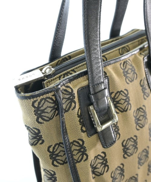 LOEWE กระเป๋าถือขนาดใหญ่